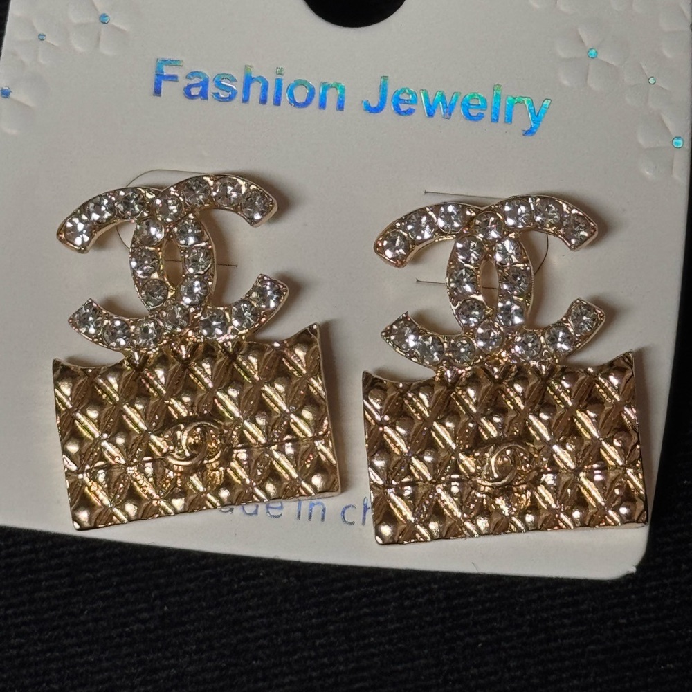 Fashion Jewelry Gold and Crystal Earrings 1.25 inch